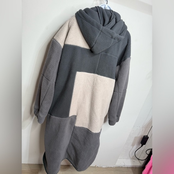 OlI & Hali Colorblock Long Sherpa Size S/M - Picture 6 of 7